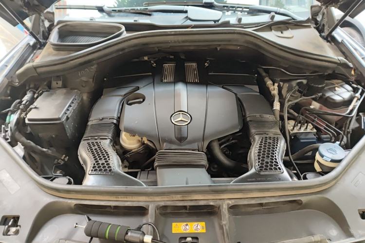 Used Mercedes-Benz GLE 2018 GLE 320 4MATIC Dynamic Edition Collector's Edition Engine Bay