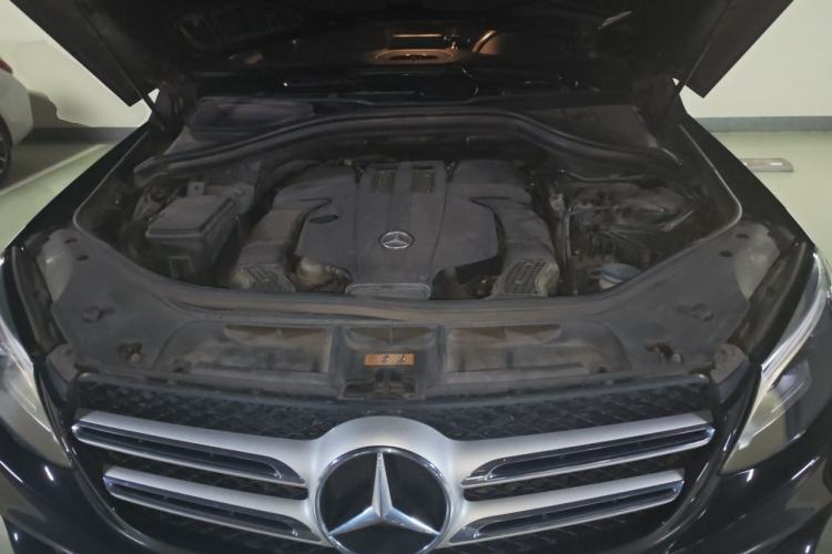 Used Mercedes-Benz GLE 2018 GLE 320 4MATIC Dynamic Edition Collector's Edition Engine Bay