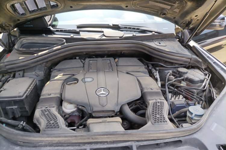 Used Mercedes-Benz GLE 2018 GLE 320 4MATIC Luxury Collection Edition Engine Bay