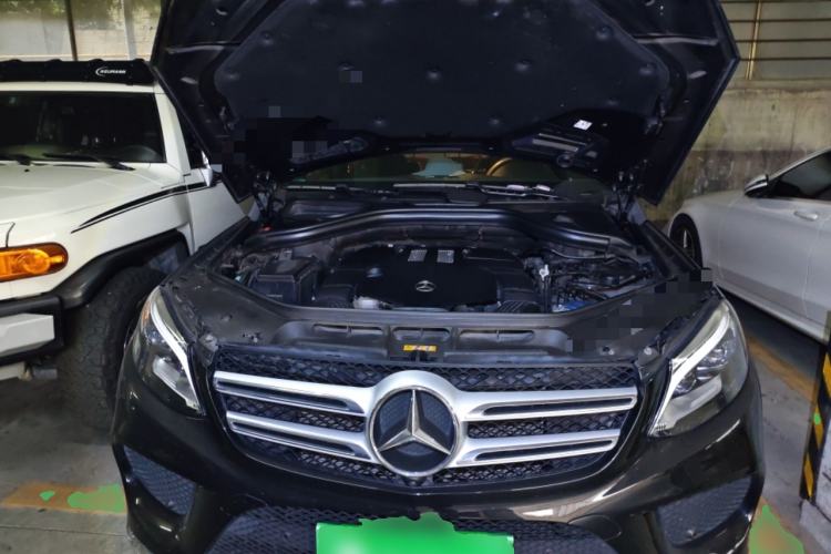 Used Mercedes-Benz GLE 2018 GLE 400 4MATIC Exclusive Edition Engine Bay
