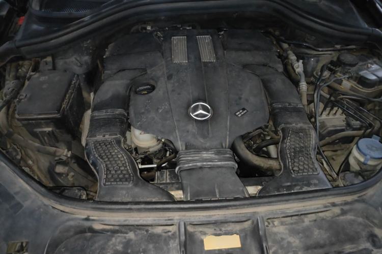 Used Mercedes-Benz GLE 2018 GLE 400 4MATIC Exclusive Edition Engine Bay
