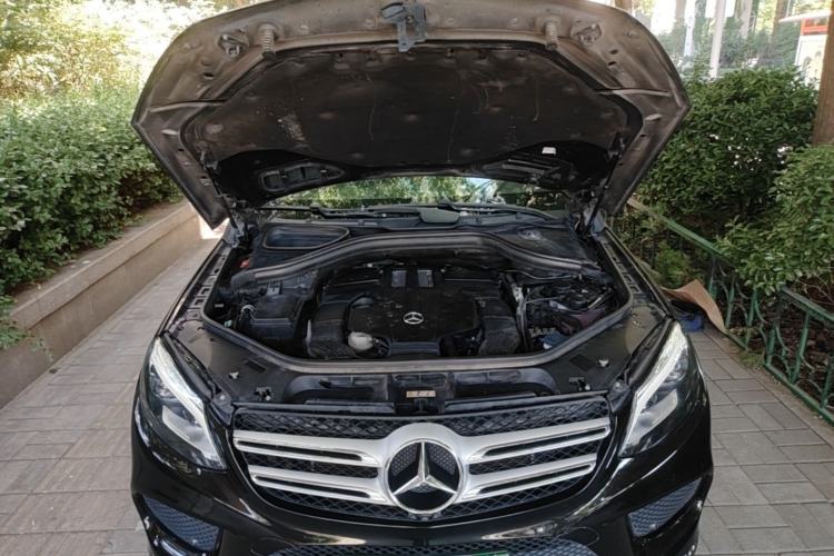 Used Mercedes-Benz GLE 2018 GLE 320 4MATIC Dynamic Edition Collector's Edition Engine Bay