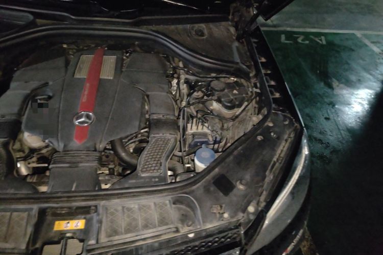 Used Mercedes-Benz GLE  Engine Bay Left