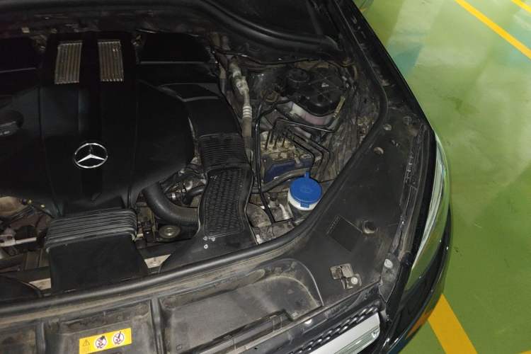 Used Mercedes-Benz GLE 2018 GLE 320 4MATIC Dynamic Edition Collector's Edition Engine Bay Left