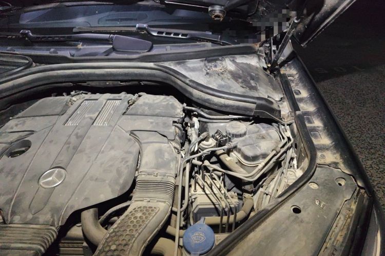 Used Mercedes-Benz GLE 2018 GLE 320 4MATIC Dynamic Edition Collector's Edition Engine Bay Left