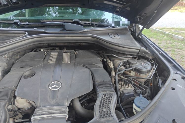 Used Mercedes-Benz GLE 2018 GLE 320 4MATIC Luxury Collection Edition Engine Bay Left
