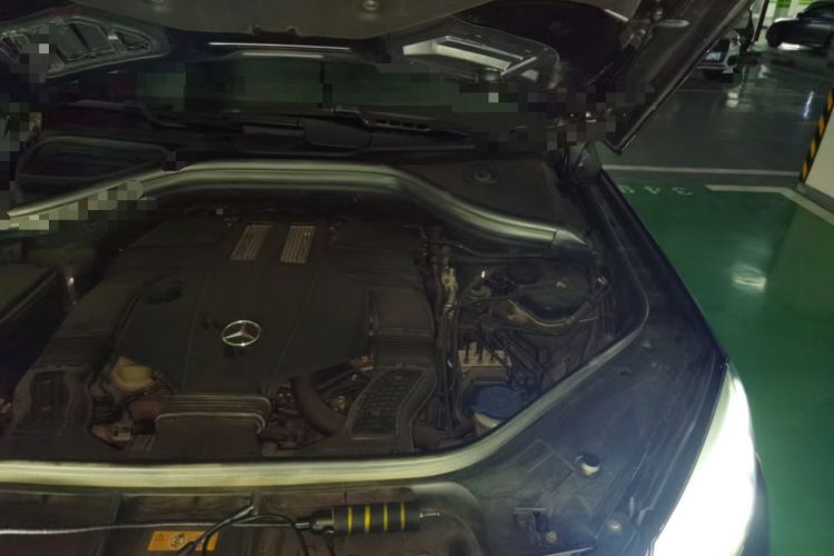Used Mercedes-Benz GLE 2018 GLE 320 4MATIC Dynamic Edition Collector's Edition Engine Bay Left
