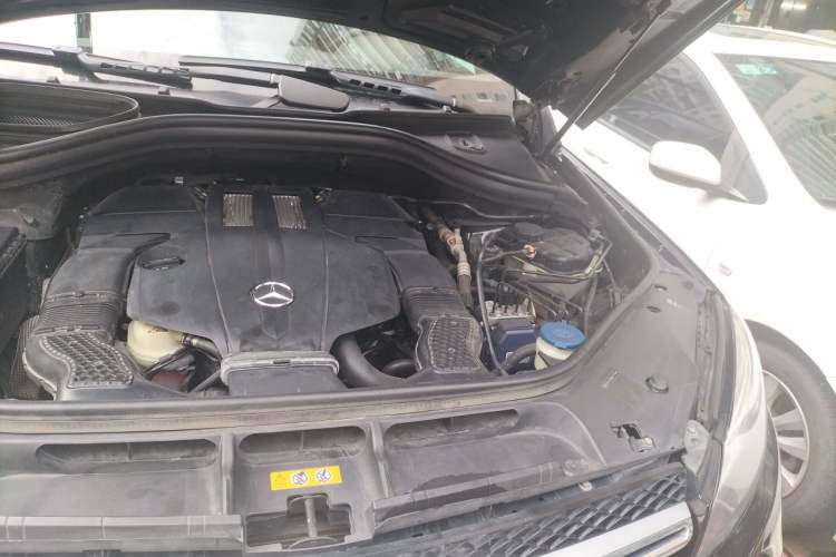 Used Mercedes-Benz GLE 2018 GLE 320 4MATIC Dynamic Edition Collector's Edition Engine Bay Left