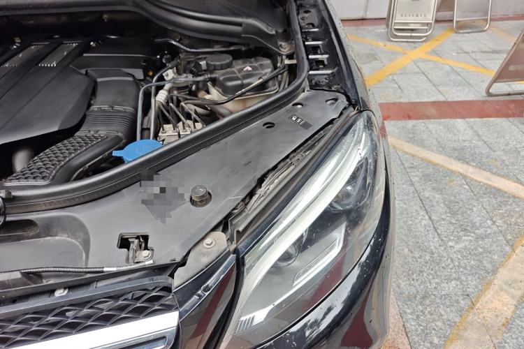 Used Mercedes-Benz GLE 2018 GLE 400 4MATIC Exclusive Edition Engine Bay Left