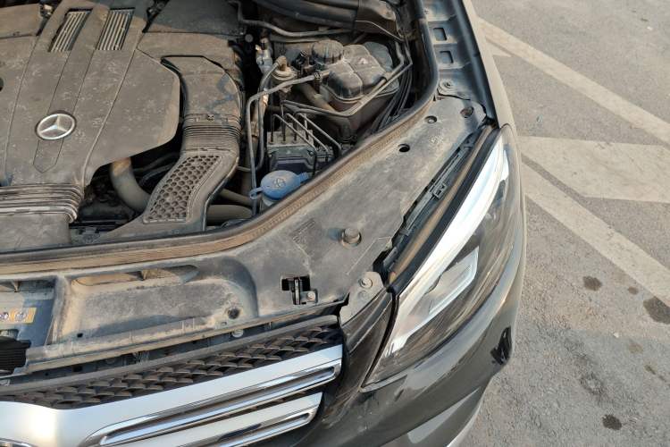 Used Mercedes-Benz GLE 2018 GLE 320 4MATIC Dynamic Edition Collector's Edition Engine Bay Left