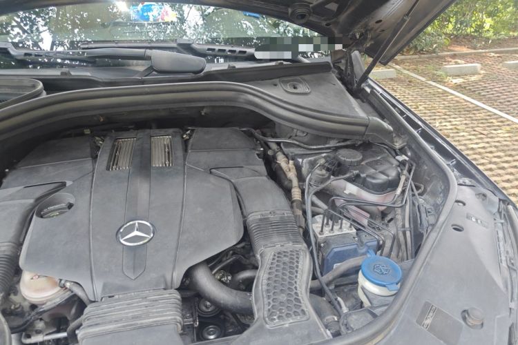 Used Mercedes-Benz GLE 2018 GLE 320 4MATIC Luxury Collection Edition Engine Bay Left