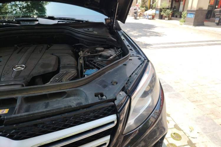 Used Mercedes-Benz GLE 2018 GLE 320 4MATIC Dynamic Edition Collector's Edition Engine Bay Left