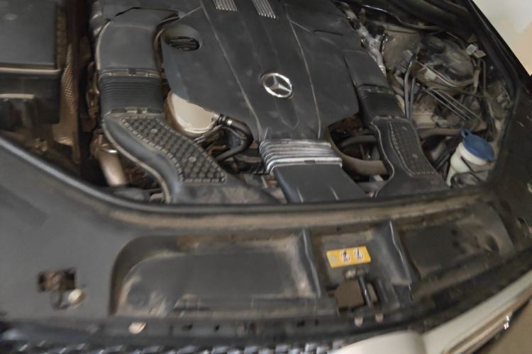 Used Mercedes-Benz GLE 2018 GLE 400 4MATIC Exclusive Edition Engine Bay