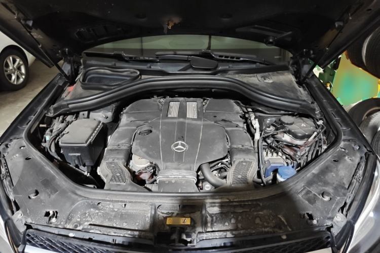 Used Mercedes-Benz GLE 2018 GLE 320 4MATIC Dynamic Edition Collector's Edition Engine Bay
