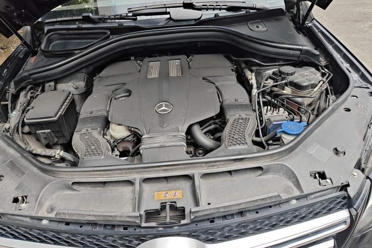 Used Mercedes-Benz GLE 2018 GLE 320 4MATIC Luxury Collection Edition Engine Bay
