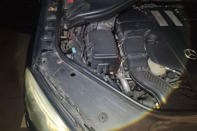 Used Mercedes-Benz GLE 2018 GLE 320 4MATIC Dynamic Edition Collector's Edition Engine Bay Right