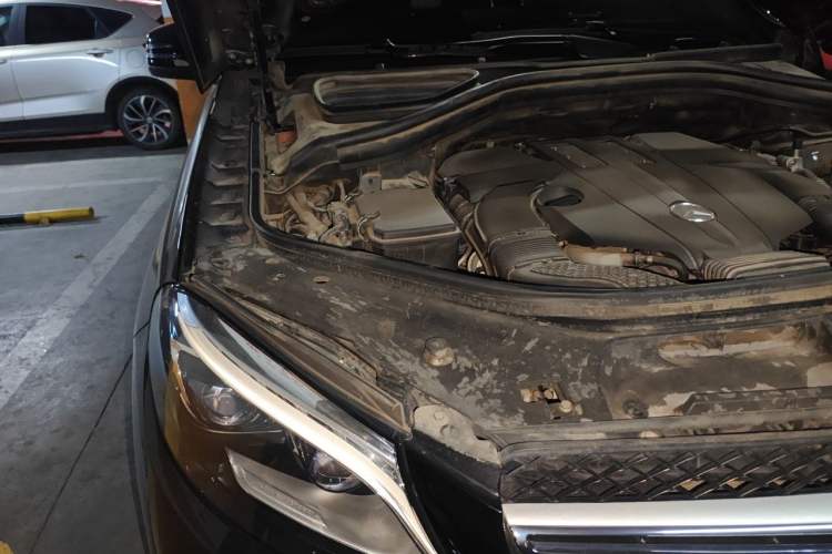 Used Mercedes-Benz GLE 2018 GLE 320 4MATIC Dynamic Edition Collector's Edition Engine Bay Right