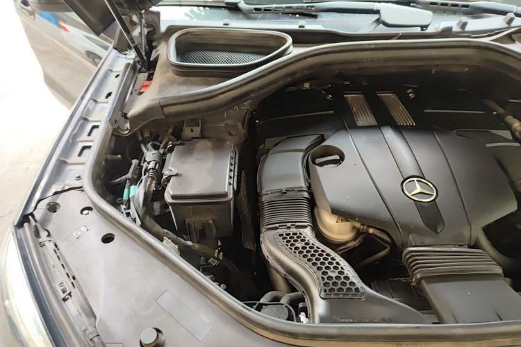 Used Mercedes-Benz GLE 2018 GLE 320 4MATIC Dynamic Edition Collector's Edition Engine Bay Right