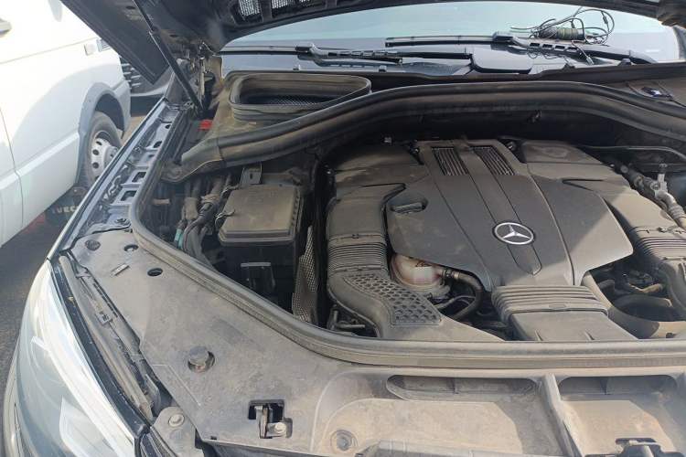 Used Mercedes-Benz GLE 2018 GLE 320 4MATIC Dynamic Edition Collector's Edition Engine Bay Right