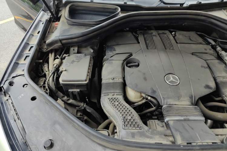 Used Mercedes-Benz GLE 2018 GLE 320 4MATIC Dynamic Edition Collector's Edition Engine Bay Right