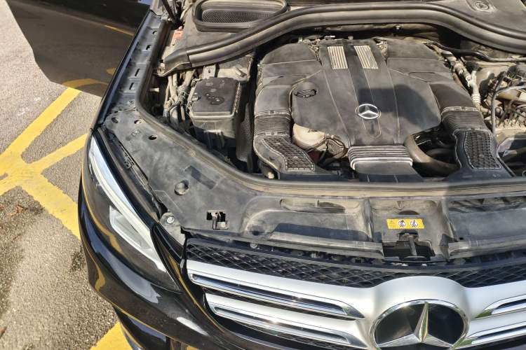 Used Mercedes-Benz GLE 2018 GLE 320 4MATIC Dynamic Edition Collector's Edition Engine Bay Right