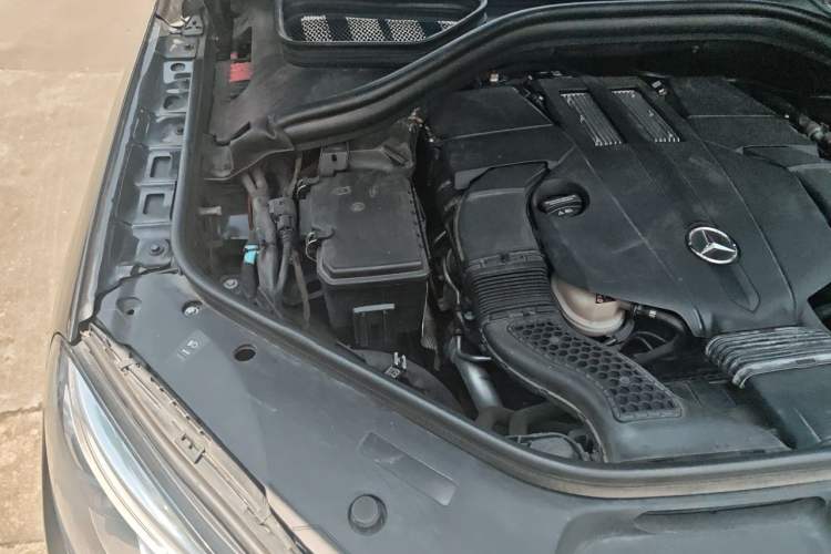 Used Mercedes-Benz GLE 2018 GLE 320 4MATIC Dynamic Edition Collector's Edition Engine Bay Right