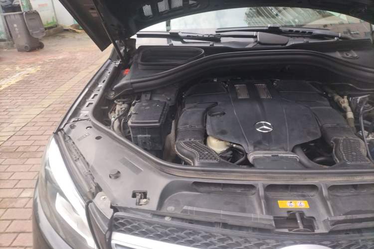 Used Mercedes-Benz GLE 2018 GLE 320 4MATIC Dynamic Edition Collector's Edition Engine Bay Right