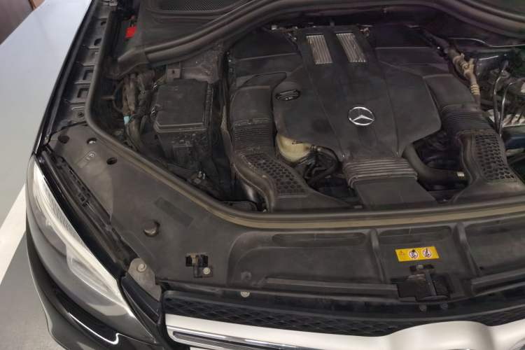 Used Mercedes-Benz GLE 2018 GLE 320 4MATIC Dynamic Edition Collector's Edition Engine Bay Right
