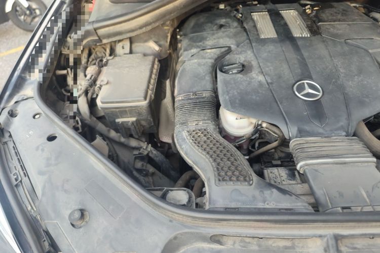 Used Mercedes-Benz GLE 2018 GLE 320 4MATIC Dynamic Edition Collector's Edition Engine Bay Right