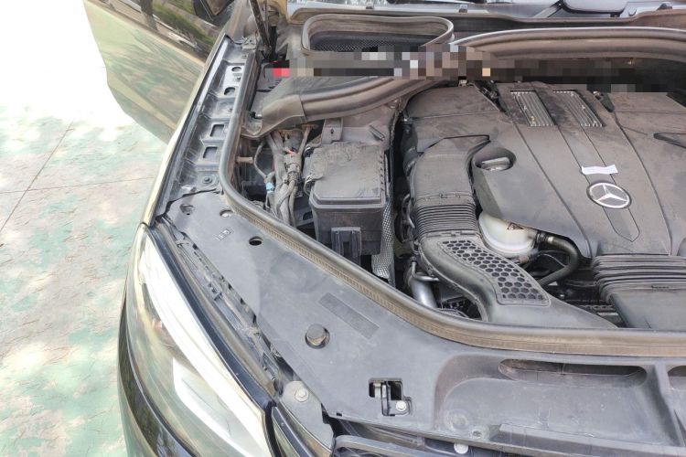 Used Mercedes-Benz GLE 2018 GLE 320 4MATIC Luxury Collection Edition Engine Bay Right
