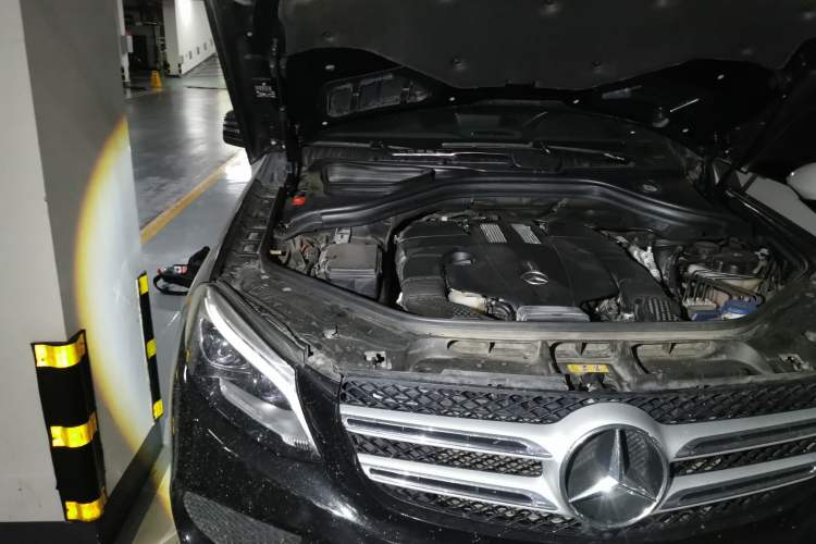 Used Mercedes-Benz GLE 2018 GLE 320 4MATIC Dynamic Edition Collector's Edition Engine Bay Right