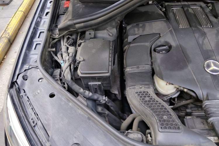 Used Mercedes-Benz GLE 2018 GLE 320 4MATIC Dynamic Edition Collector's Edition Engine Bay Right