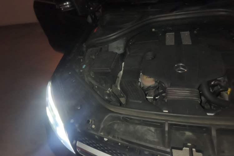Used Mercedes-Benz GLE 2018 GLE 320 4MATIC Dynamic Edition Collector's Edition Engine Bay Right