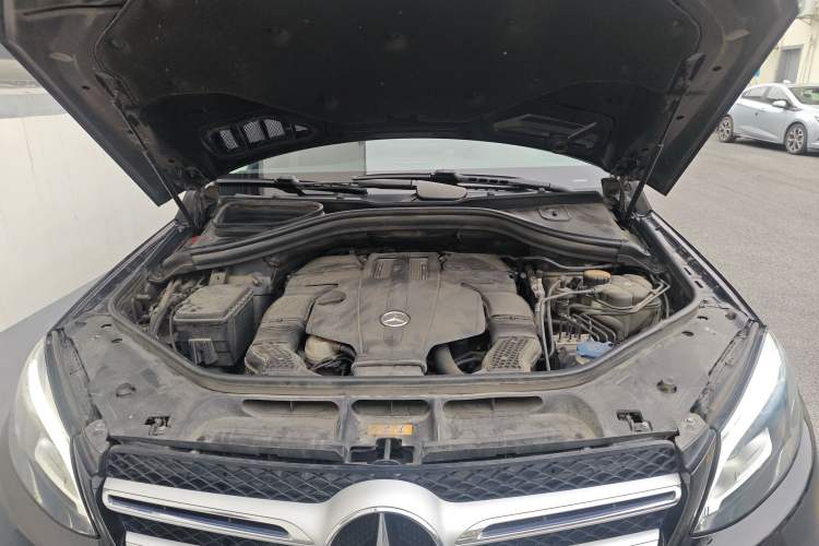 Used Mercedes-Benz GLE 2018 GLE 320 4MATIC Dynamic Edition Collector's Edition Engine Bay