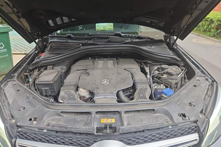 Used Mercedes-Benz GLE 2018 GLE 320 4MATIC Luxury Collection Edition Engine Bay