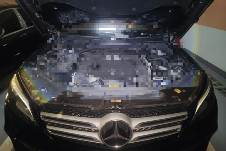 Used Mercedes-Benz GLE 2018 GLE 320 4MATIC Dynamic Edition Collector's Edition Engine Bay