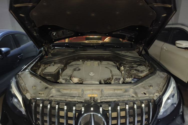 Used Mercedes-Benz GLE 2018 GLE 320 4MATIC Dynamic Edition Collector's Edition Engine Bay