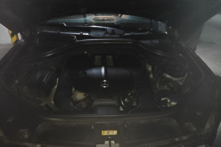 Used Mercedes-Benz GLE 2018 GLE 320 4MATIC Dynamic Edition Collector's Edition Engine Bay