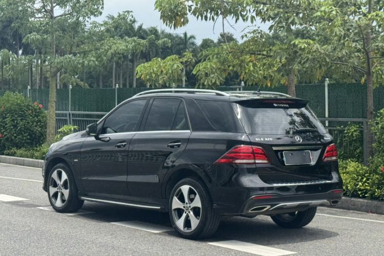 Used Mercedes-Benz GLE 2018 GLE 320 4MATIC Luxury Collection Edition Exterior 14