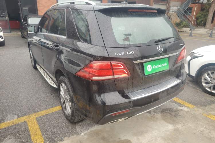 Used Mercedes-Benz GLE 2018 GLE 320 4MATIC Dynamic Edition Collector's Edition Exterior 2