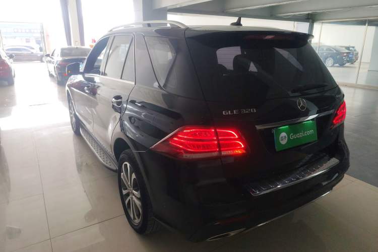 Used Mercedes-Benz GLE 2018 GLE 320 4MATIC Dynamic Edition Collector's Edition Exterior 2