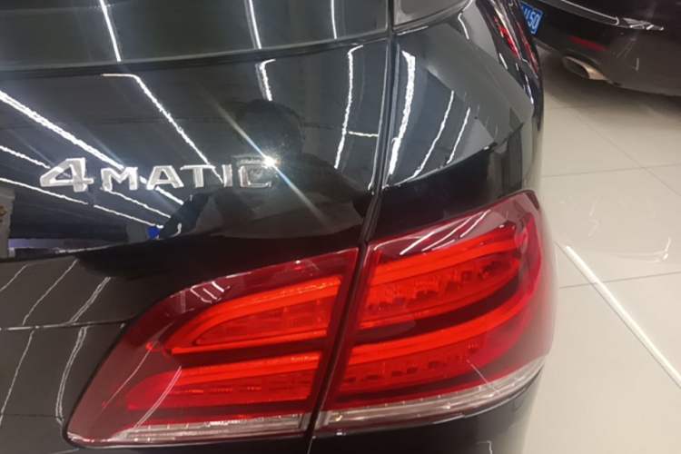Used Mercedes-Benz GLE 2018 GLE 320 4MATIC Dynamic Edition Collector's Edition Exterior 3