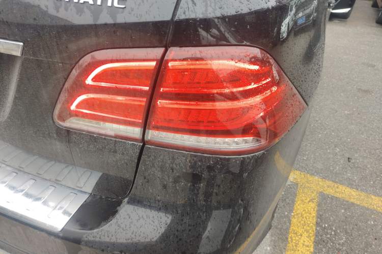 Used Mercedes-Benz GLE 2018 GLE 320 4MATIC Dynamic Edition Collector's Edition Exterior 3