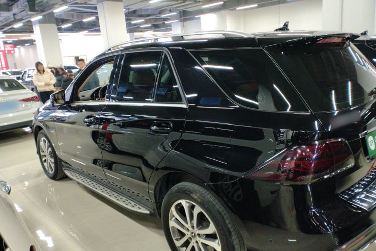 Used Mercedes-Benz GLE 2018 GLE 320 4MATIC Dynamic Edition Collector's Edition Exterior 3
