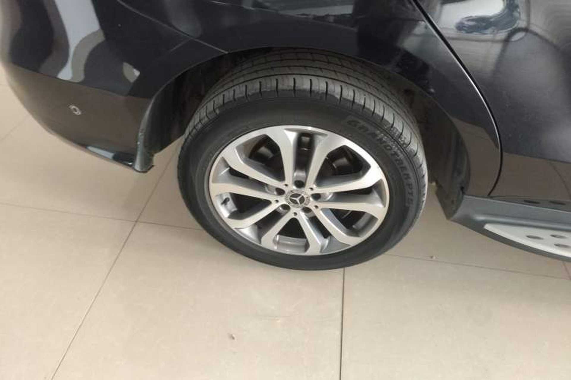 Used Mercedes-Benz GLE 2018 GLE 320 4MATIC Dynamic Edition Collector's Edition Exterior 5