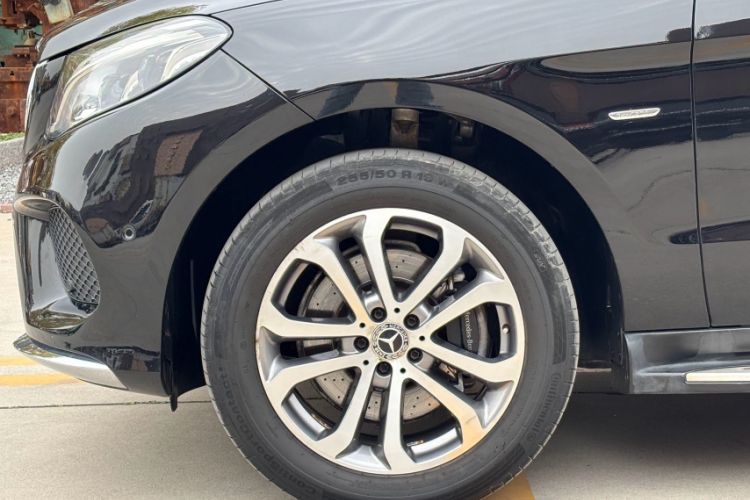 Used Mercedes-Benz GLE 2018 GLE 320 4MATIC Dynamic Edition Collector's Edition Exterior 7