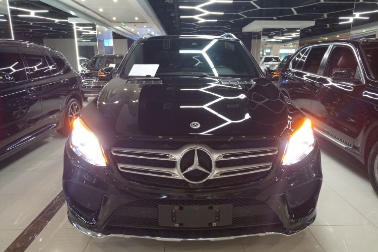 Used Mercedes-Benz GLE 2018 GLE 320 4MATIC Dynamic Edition Collector's Edition Front