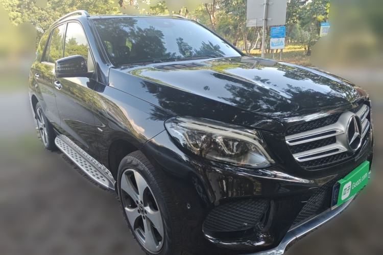 Used Mercedes-Benz GLE 2018 GLE 320 4MATIC Luxury Collection Edition Front Right 45 Deg