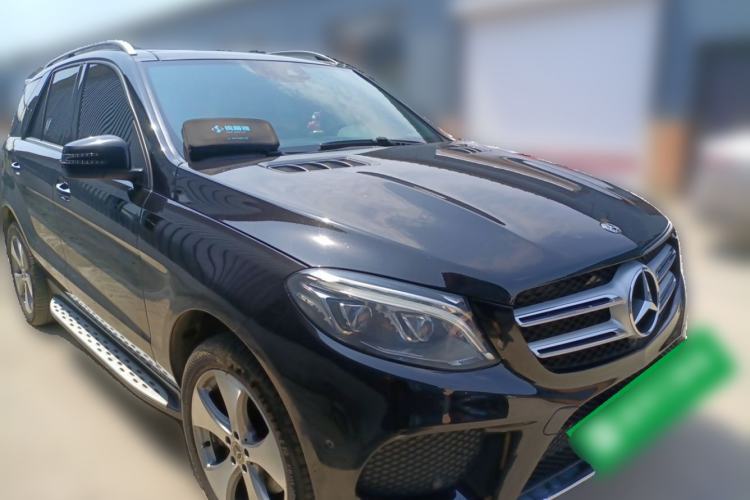 Used Mercedes-Benz GLE 2018 GLE 320 4MATIC Luxury Collection Edition Front Right 45 Deg