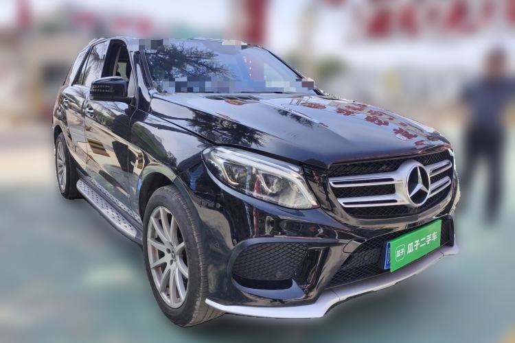 Used Mercedes-Benz GLE 2018 GLE 320 4MATIC Luxury Collection Edition Front Right 45 Deg